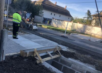 Aszód gyalogátkelő marás